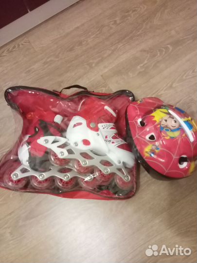 Роликовые коньки + защита спортивная