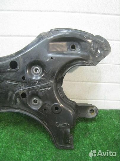 Подрамник передний Toyota Corolla Verso R1 2004