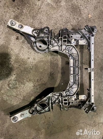 Балка подмоторная BMW 535iX