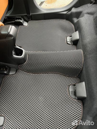 Автоковрики для Honda Vezel с бортами