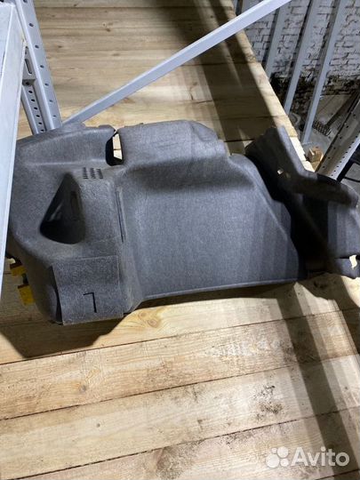 Обшивка багажника Volkswagen Polo cедан cwva 2016