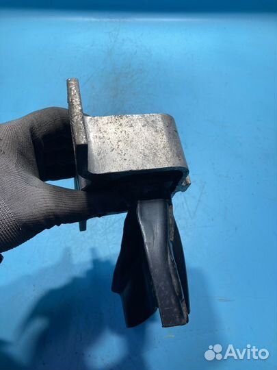 Подушка двигателя правая для Renault Logan 1