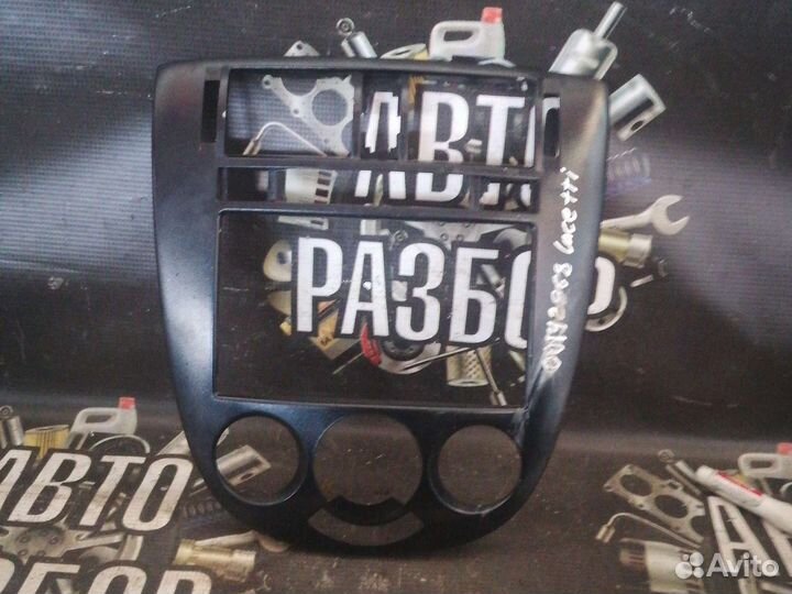 Консоль накладка центр панели Chevrolet Lacetti