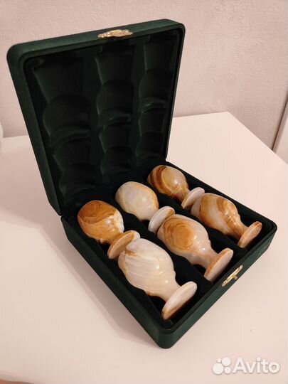 Набор рюмок из оникса