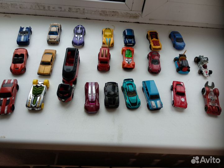 Hot wheels машинки