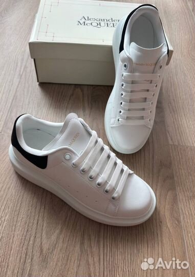 Кеды Alexander Mcqueen белые