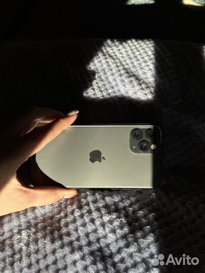 iPhone 11 Pro, 64 ГБ