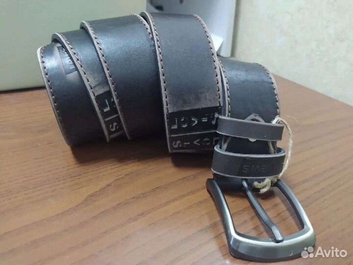 Мужской кожаный ремень. Брендовый