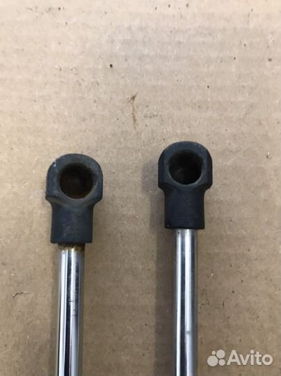 Амортизатор крышки багажника Peugeot 307(2941)