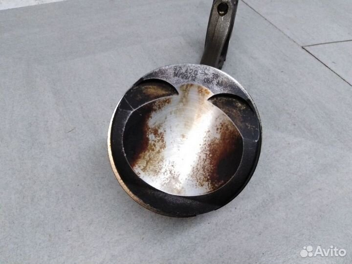 Поршень с шатуном