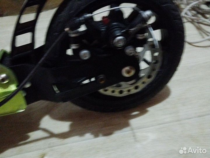 Самокат городской детский ему 3 месяца