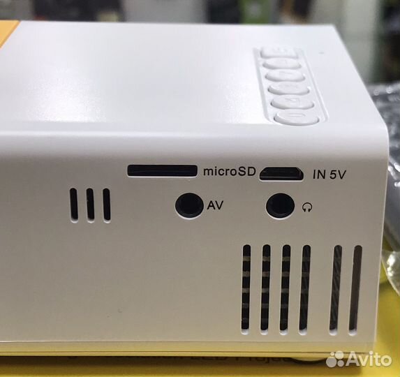 Mini led projector (зяб)