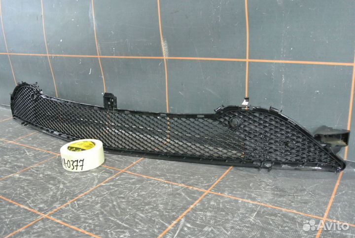 Решетка бампера переднего- Mercedes-Benz CLA-C117