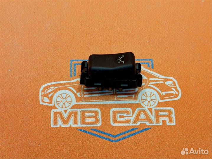 Кнопка w124 E-class 102.982