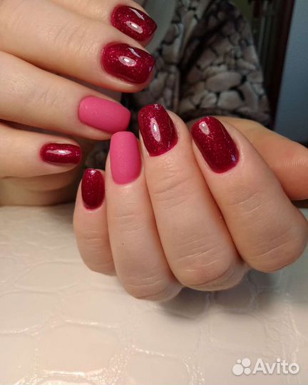 Маникюр и педикюр