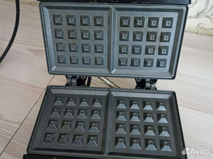 Электрическая вафельница бу