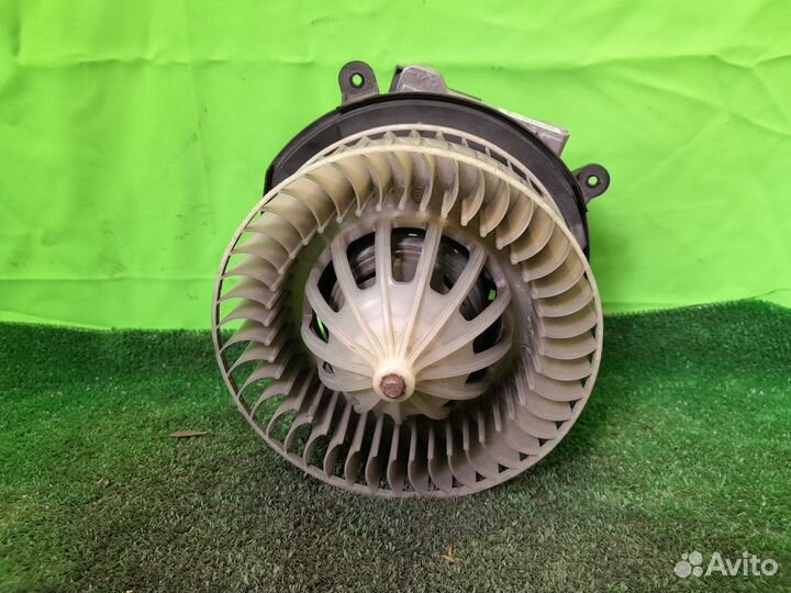 Мотор печки Mercedes E-Class W211