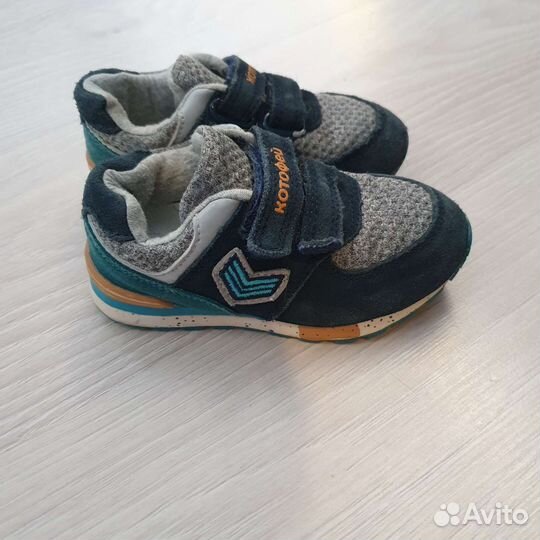 Кроссовки Котофей 23