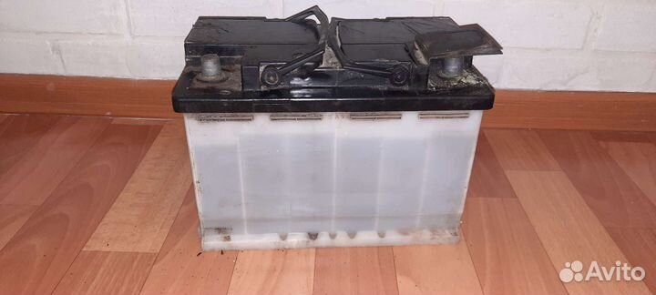 Аккумулятор автомобильный 60