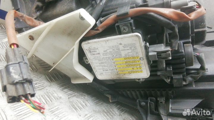 Фара правая Peugeot 4007