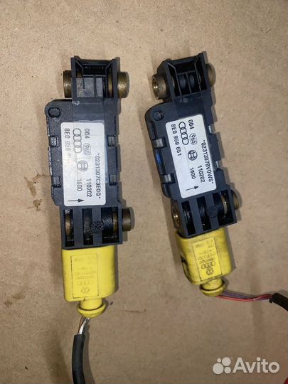 Датчик удара 8E0959651 Audi A4 B6 8EC
