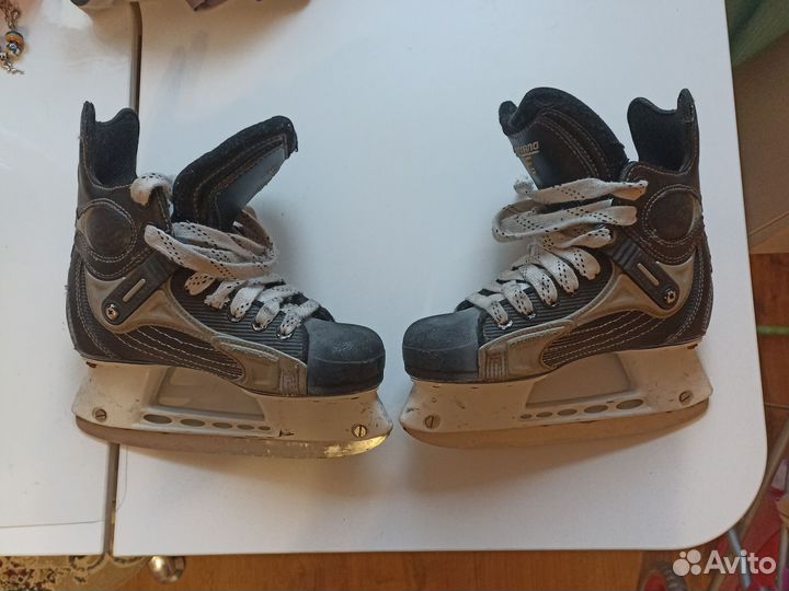 Хоккейные коньки ccm