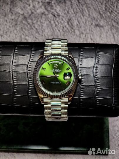 Часы золотые Rolex day date 228239