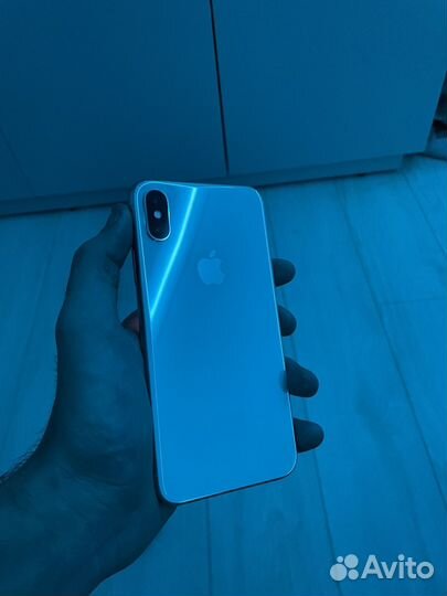 iPhone X, 64 ГБ