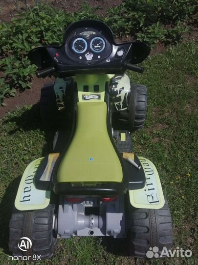 Детский квадроцикл на аккумуляторе