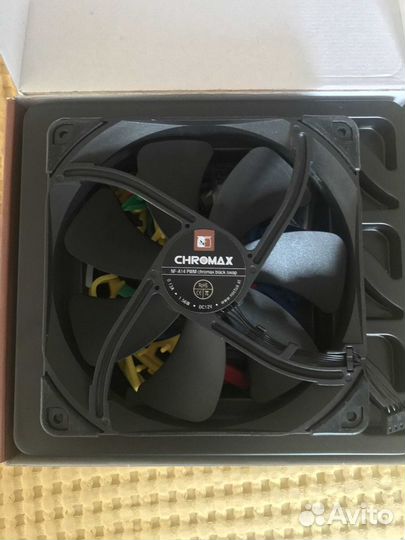 Noctua NF-A14 PWM chromax.black.swap