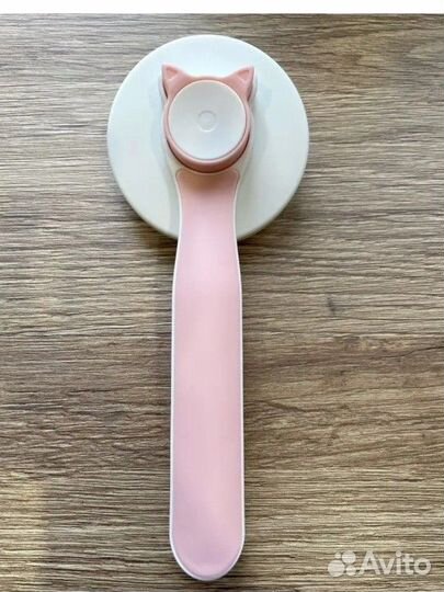 Чесалка для вычесывания шерсти кошек и собак