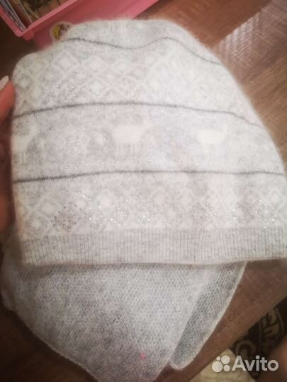 Женская шапка и шарф