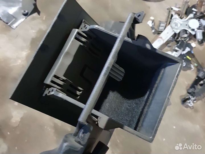 Подрулевой пластик форд мондэо 3