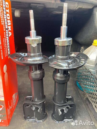 Стойки передние лада ваз калина kalina новые 2119