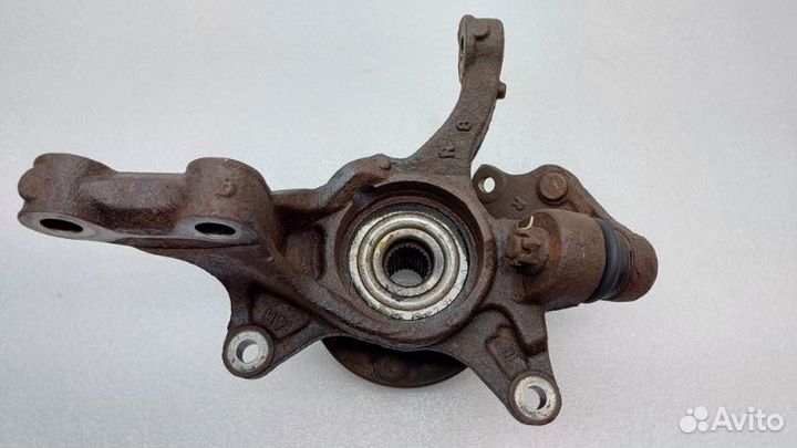 Кулак поворотный передний правый Toyota Camry XV55