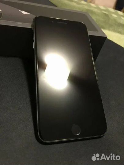Телефон iPhone 8 plus обмен