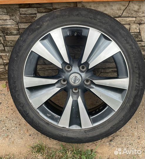 Диски Ниссан r17 от Nissan Leaf оригинал