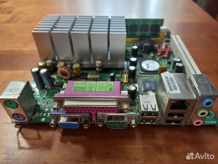 Материнская плата Gigabyte-GA-1ipcl-RH