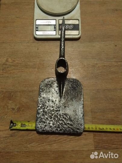 Кирка лопата Германия