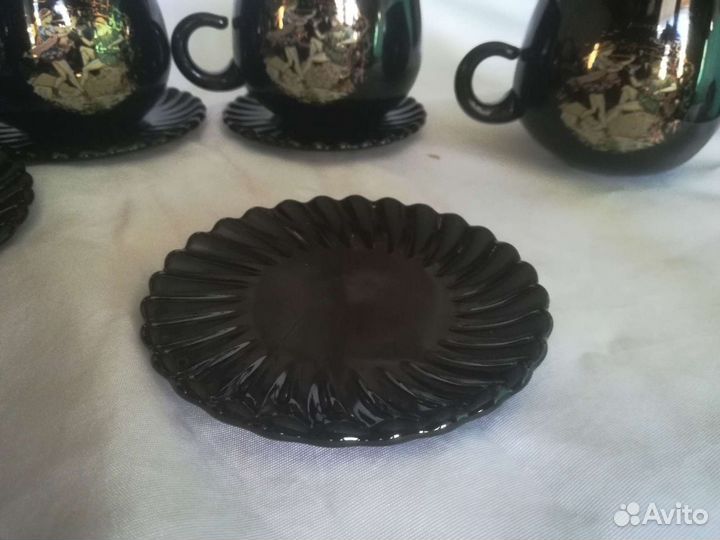 Сервиз из цветного стекла