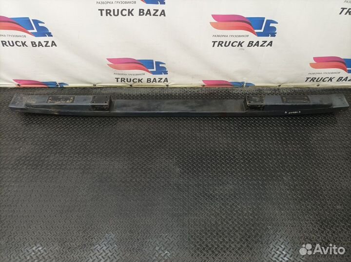 Усилитель переднего бампера Iveco Stralis