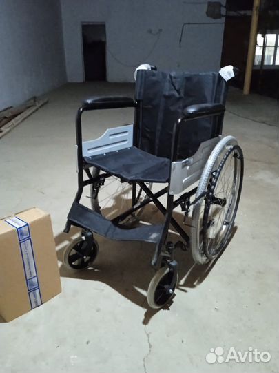 Коляска инвалидная