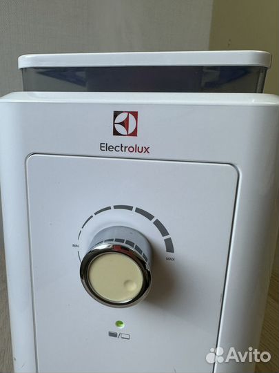 Ультразвуковой увлажнитель воздуха Electrolux