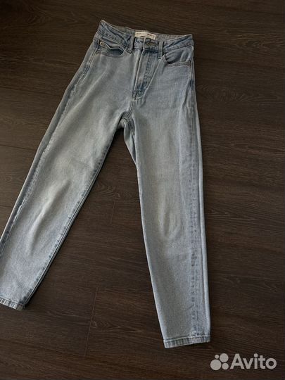 Джинсы stradivarius mom slim 36