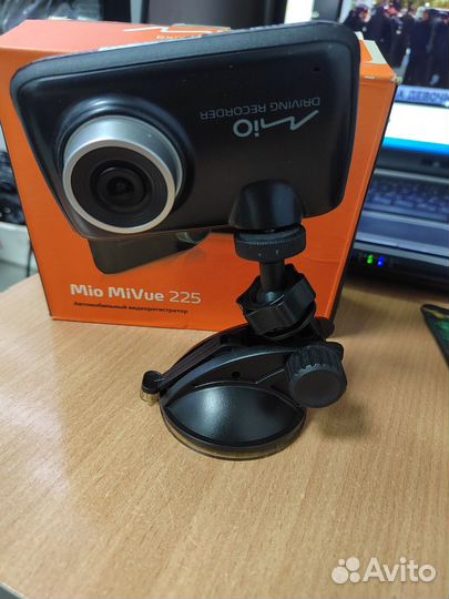 Видеорегистратор MiO MiVue 225