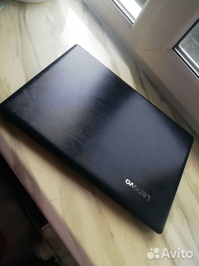 Ноутбук Lenovo