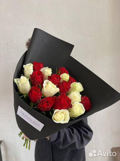 Букет 19 роз