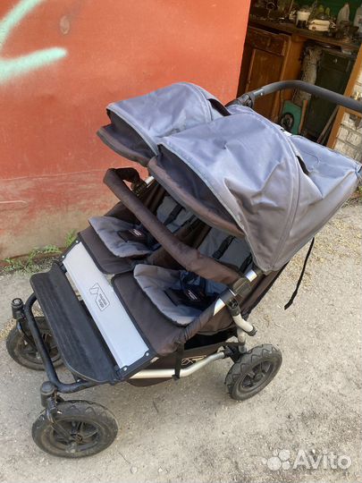Коляска для двойни