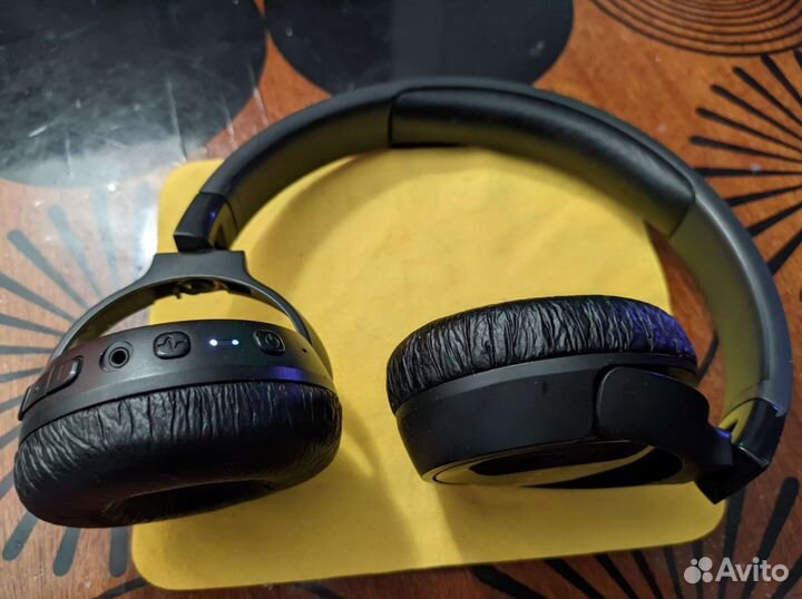 Беспроводные наушники JBL T600BTnc