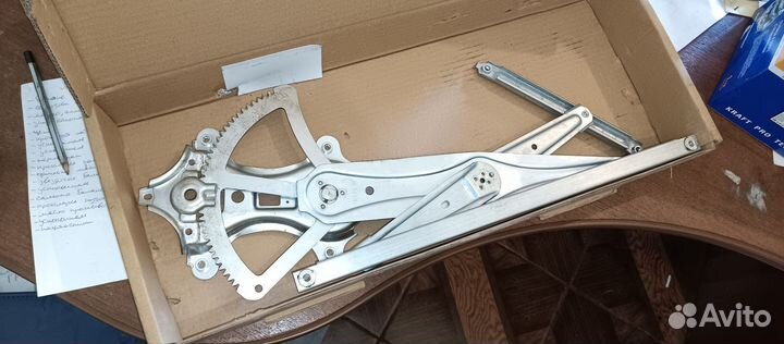 Стеклоподъемник toyota Corolla 120